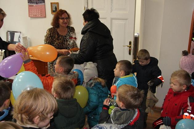 Świąteczna wizyta przedszkolaków w Ratuszu