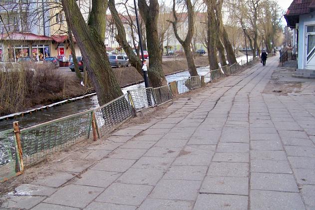 Budowa i przebudowa bulwarów nad rzeka Łebą