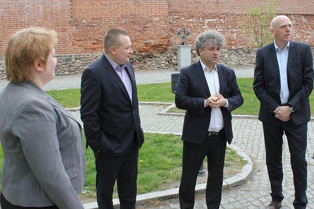 Przedstawiciele NMF Group z wizytą u Burmistrza