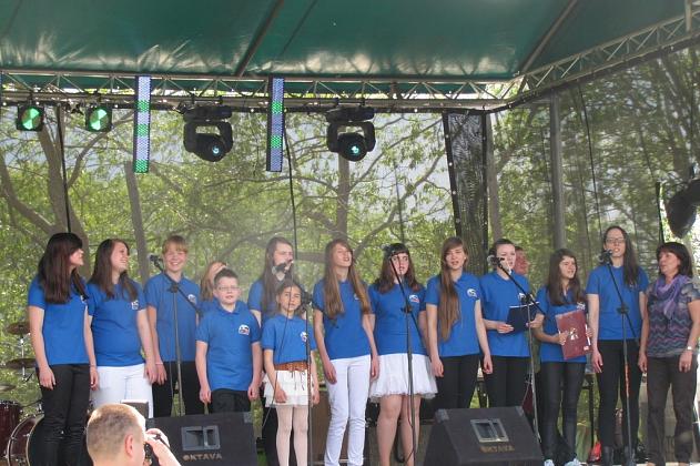 Majówka w Wilkowie odwiedzana tłumnie