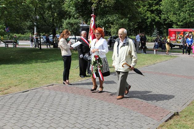 Apel Pamięci, salwa i kwiaty w Święto Wojska Polskiego