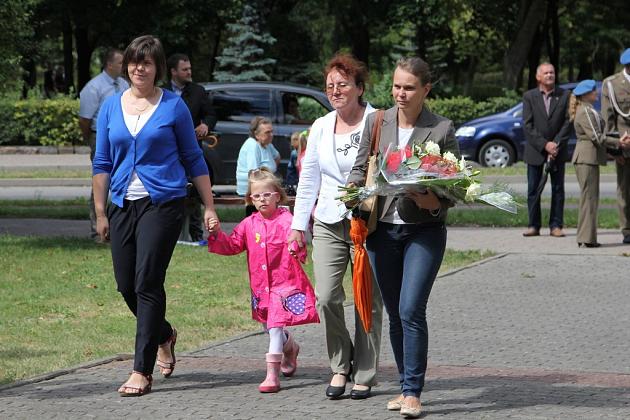 Apel Pamięci, salwa i kwiaty w Święto Wojska Polskiego