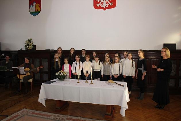 Biskup z wizytą w ratuszu