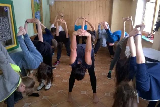 Śnieg,narty i dobra zabawa.