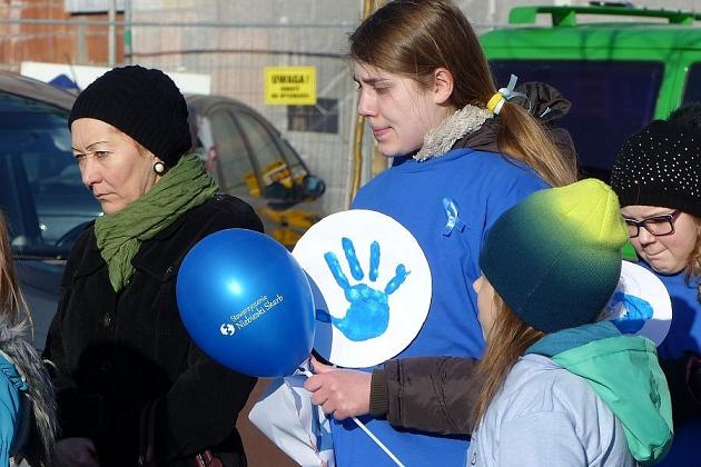 Niebieski Marsz dla Autyzmu przemaszerował przez miasto