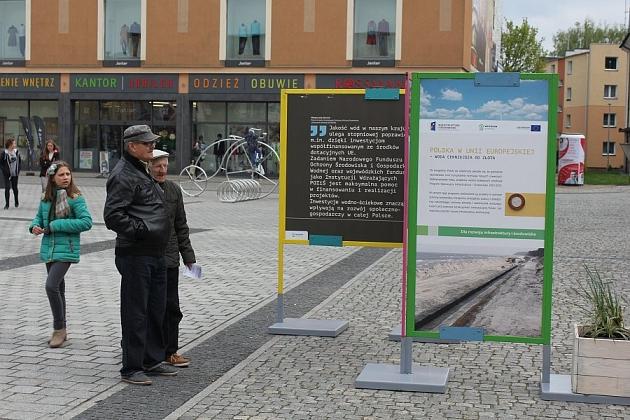 Wystawa na placu Pokoju