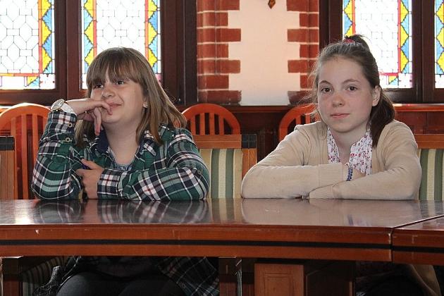 Szybko czytali o książkach i kamieniach szlachetnych