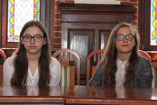 Szybko czytali o książkach i kamieniach szlachetnych