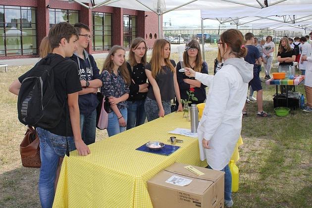 Przystępnie o naukach ścisłych na Pikniku w Gimnazjum nr 2