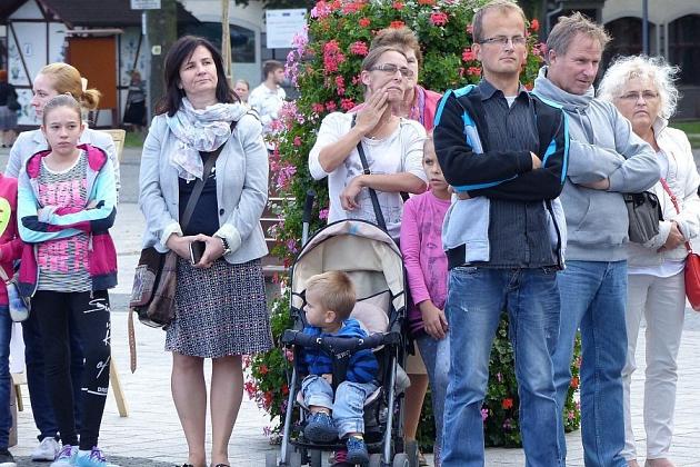 Pląsy w średniowiecznych rytmach