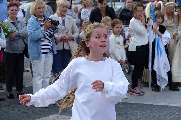 Pląsy w średniowiecznych rytmach