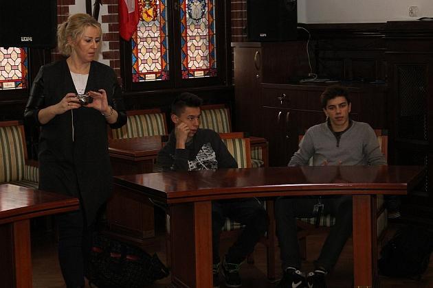 Preorientacja zawodowa. Gimnazjaliści w Ratuszu