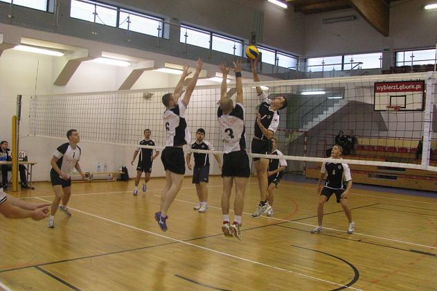 IV kolejka Amatorskiej Ligi Siatkówki w Lęborku