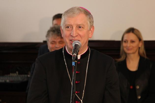 Ksiądz Biskup kolędował w ratuszu