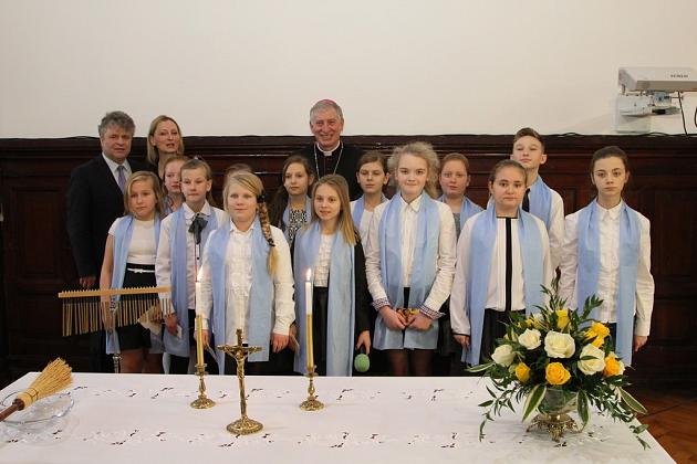 Ksiądz Biskup kolędował w ratuszu