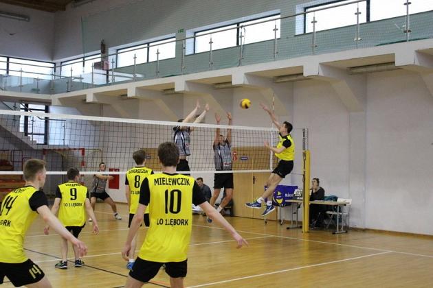 Bojan Żubry i Drywa Kowalstwo w finale Amatorskiej Ligi Siatkówki