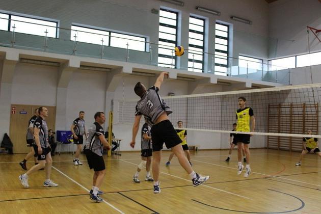 Bojan Żubry i Drywa Kowalstwo w finale Amatorskiej Ligi Siatkówki