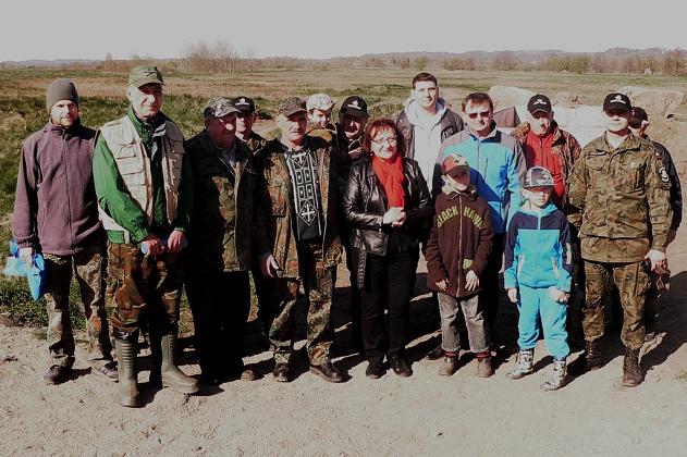 Wysprzątali rzekę Łebę