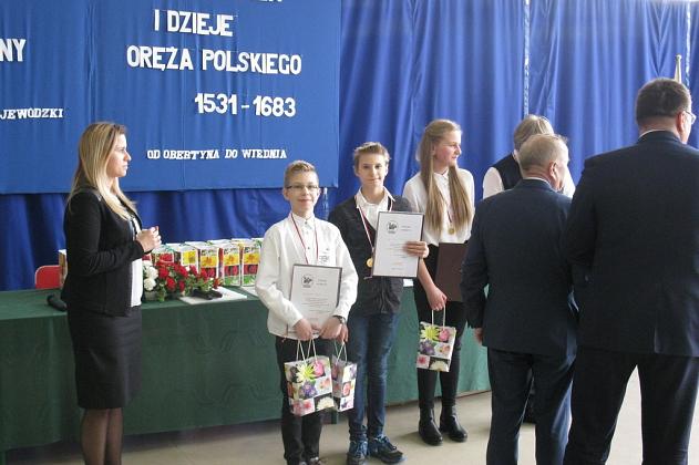 Uczniowie z Lęborka w finale Ogólnopolskiego  Konkursu  Historycznego ,,Losy żołnierza i dzieje oręża polskiego od Obertyna do Wiednia”