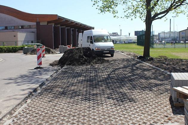 Nowe miejsca parkingowe przy Staszica i Dygasińskiego