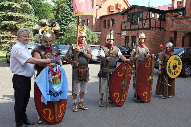 Wymaszerowali spod ratusza do Pruszcza Gdańskiego