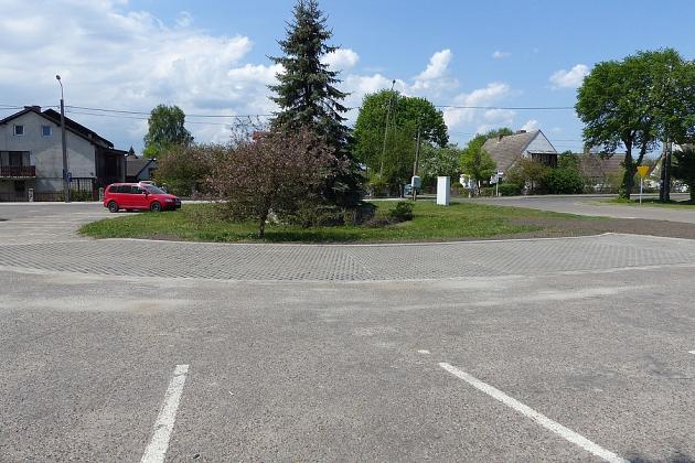 100 wybudowanych lub wyremontowanych miejsc parkingowych w I półroczu 2016