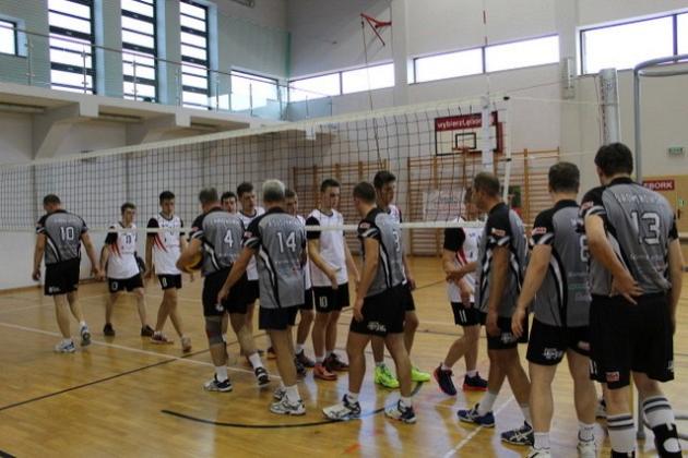 Amatorska Liga Siatkówki po pierwszej kolejce ligowej