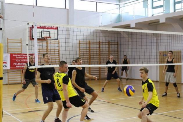 Amatorska Liga Siatkówki po pierwszej kolejce ligowej
