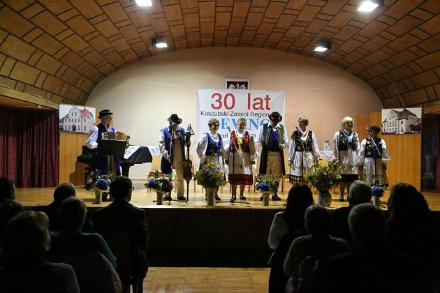 30 lat Kaszubskiego Zespołu Regionalnego „LEVINO”