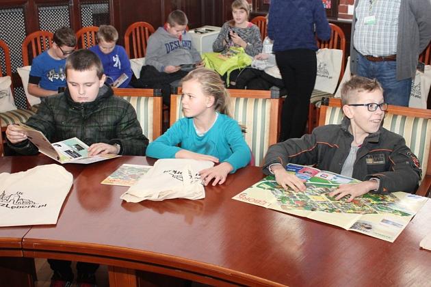 Uczniowie ze szkoły w Garczergorzu z wizytą w ratuszu