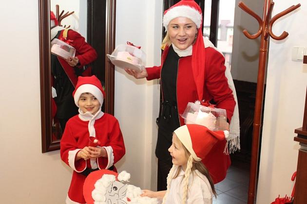 Świąteczna wizyta przedszkolaków z