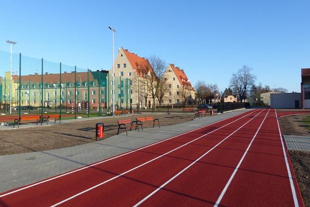 Nowe boiska i bieżnia przy Gimnazjum nr 2 i ZS nr 3