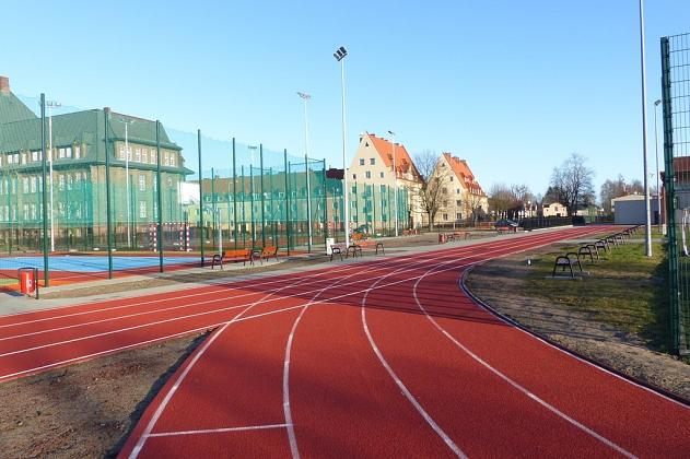 Nowe boiska i bieżnia przy Gimnazjum nr 2 i ZS nr 3