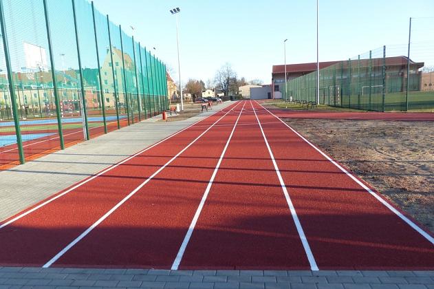 Nowe boiska i bieżnia przy Gimnazjum nr 2 i ZS nr 3
