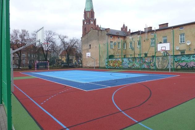 Nowe boiska i bieżnia przy Gimnazjum nr 2 i ZS nr 3