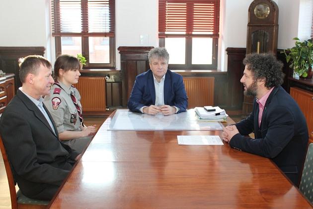 Inicjatorzy budowy pomnika gen. Sosabowskiego poprosili Burmistrza o Patronat