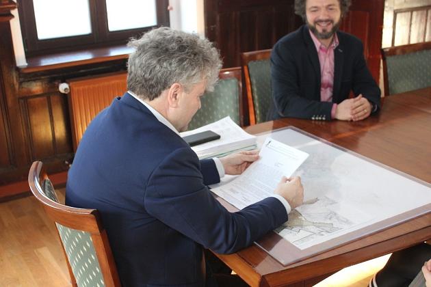 Inicjatorzy budowy pomnika gen. Sosabowskiego poprosili Burmistrza o Patronat