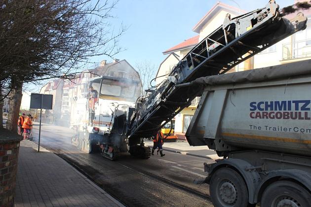 Ekspresowy remont na Armii Krajowej