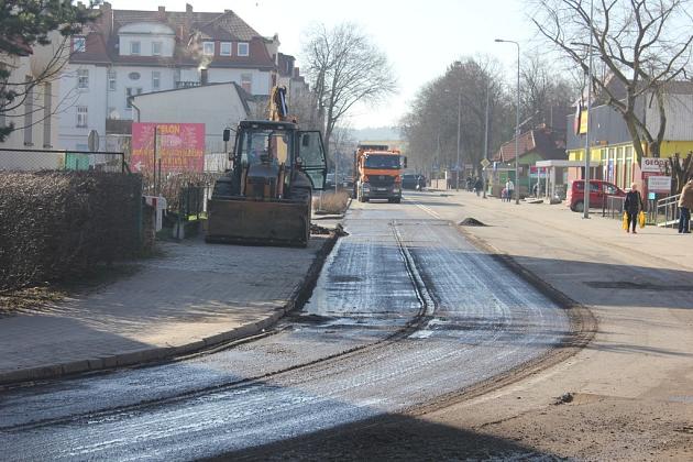 Ekspresowy remont na Armii Krajowej