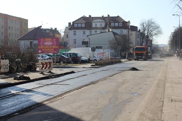 Ekspresowy remont na Armii Krajowej