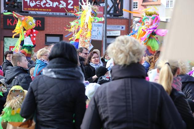 Powitali wiosnę nad rzeką Łebą