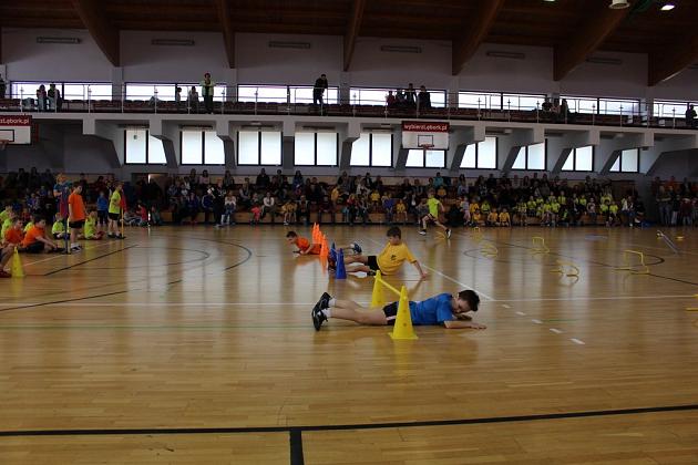 „Kto z nas lepiej i prędzej” – Konkurs Sportowy dla Szkół Podstawowych