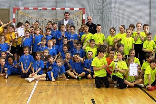 „Kto z nas lepiej i prędzej” – Konkurs Sportowy dla Szkół Podstawowych