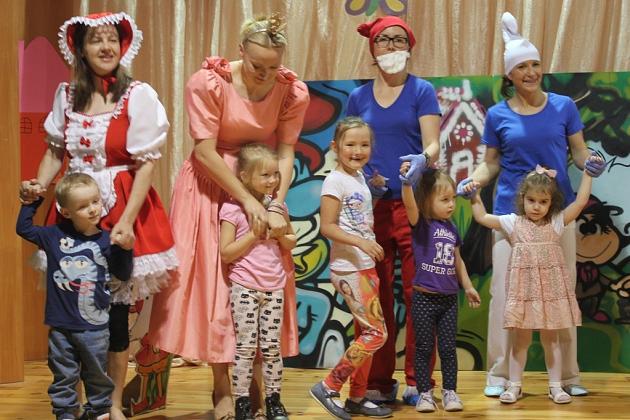 Rodzice z Przedszkola nr 2 wystawili przedstawienie 