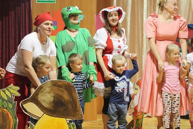 Rodzice z Przedszkola nr 2 wystawili przedstawienie 