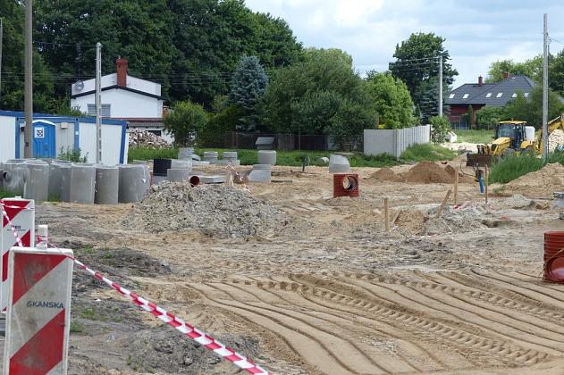 Most na Weterynaryjnej. Trwa budowa kanalizacji deszczowej