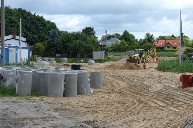 Most na Weterynaryjnej. Trwa budowa kanalizacji deszczowej