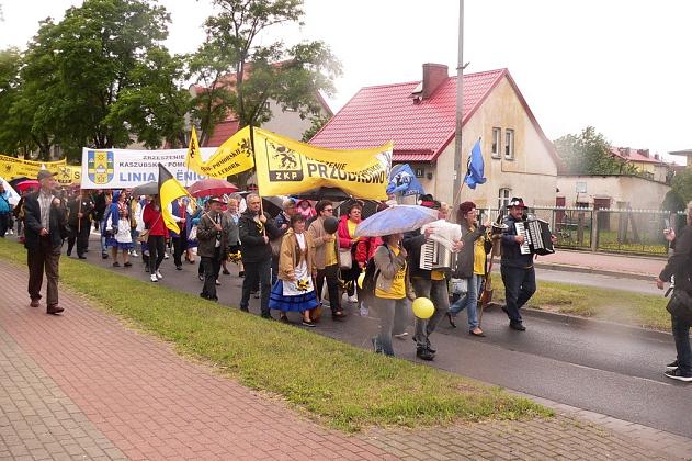 Liczna delegacja lęborskich Kaszubów na XIX Zjeździe w Rumi