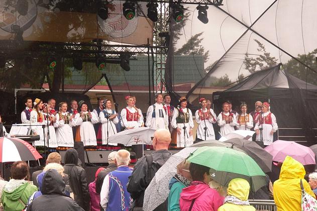 Liczna delegacja lęborskich Kaszubów na XIX Zjeździe w Rumi