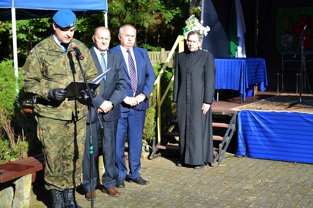 Uroczystość patriotyczno-religijna w Krępie Kaszubskiej
